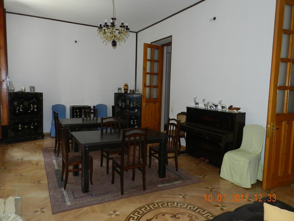 Room 404 Guest House Tbilisi Exterior foto